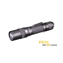 Fenix FD30 – 900 Lumens Focusable LED Torch